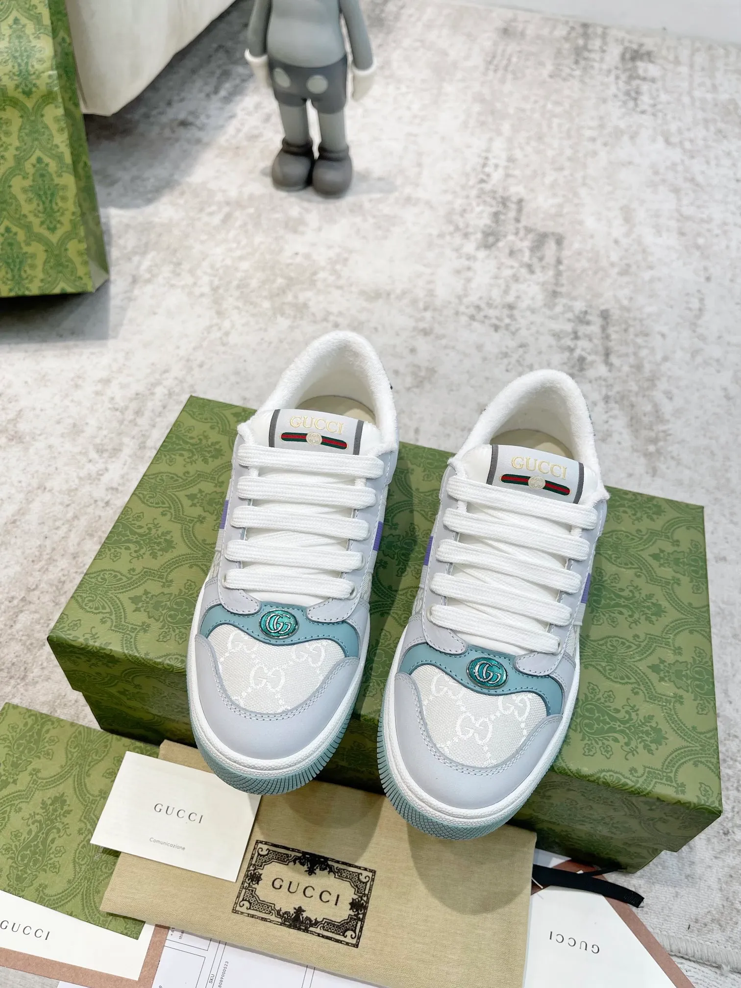 Gucci - Newly upgraded Gucci dirty shoes for couples 👫 2022 early spring new style... GG series distressed casual dirty shoes for the catwalk ⚠️⚠️ Original development and purchase level version... Metal double G crystal cylindrical logo... Gucci original pattern webbing... Exclusive color rubbed cowhide fabric, original terry cloth is delicate, soft and more comfortable and breathable, privately stamped two-color original TPU outsole (lower layer is wider, upper layer is narrower) Ready stock, matching packaging... 35-40/39-44 regular size 💰Female style 290 💰Male style 290